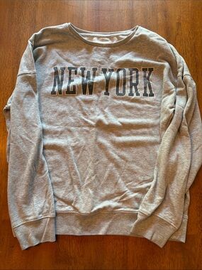 Aeropostale Gray Crewneck Sweatshirt with 'NEW YORK' Chest Print
